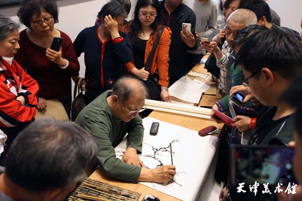 IMG_0218.jpg IMG_0218.jpg